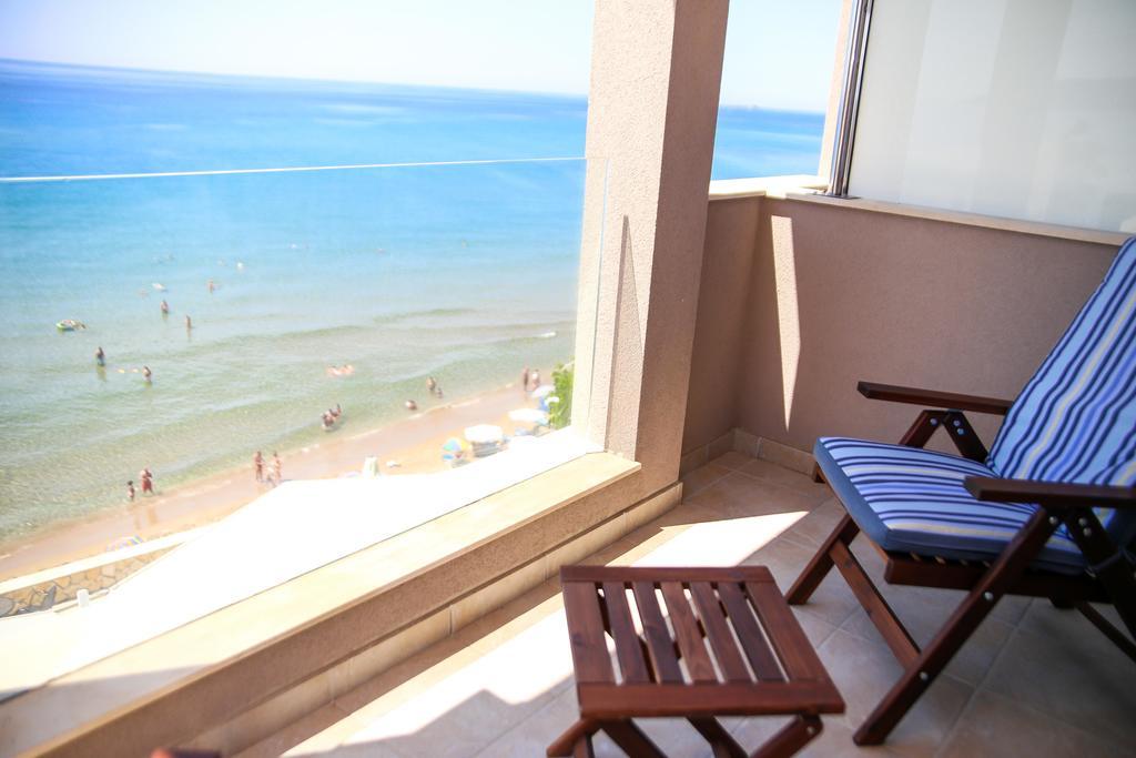 Aquarius House Villa Agios Georgios  Ngoại thất bức ảnh