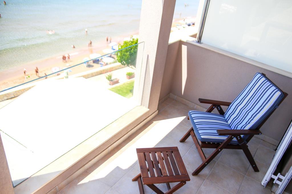 Aquarius House Villa Agios Georgios  Ngoại thất bức ảnh